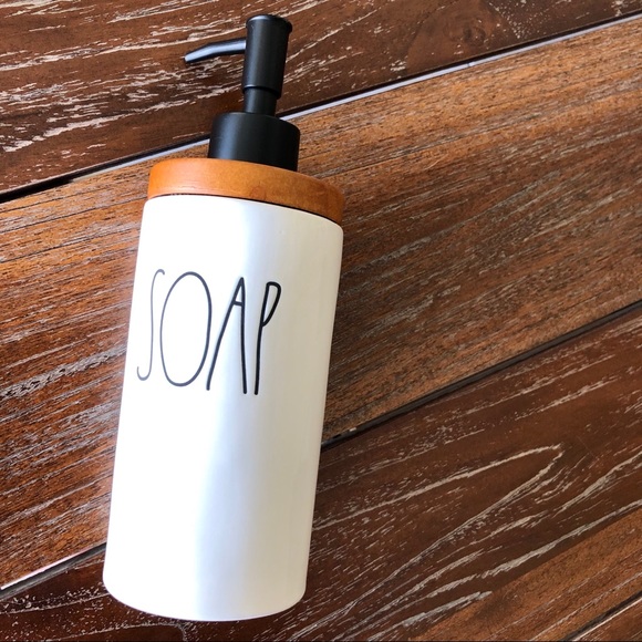 ❌ SOLD ❌*RARE* Rae Dunn “Soap” Dispenser - Picture 2 of 5